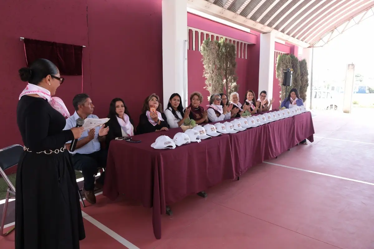 Fortalece DIF San Pedro Cholula espacios dignos para las personas adultas mayores en Casa del Abue