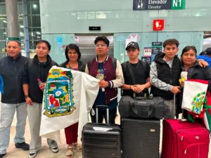 Poblanos de intercambio en Colombia regresan a México