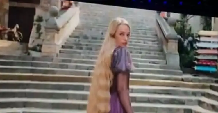 (FOTOS) Así se ve Teagan Croft como Rapunzel en live action