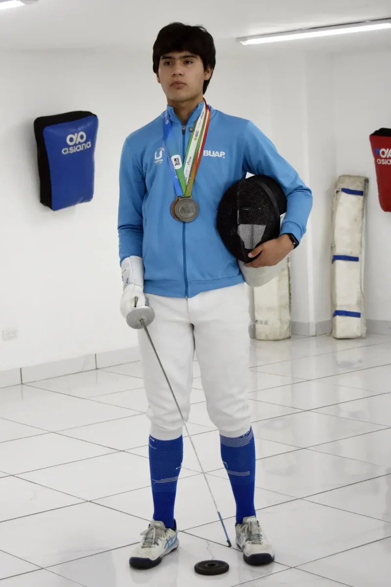 Esgrimista BUAP obtiene dos medallas en Olimpiada Nacional