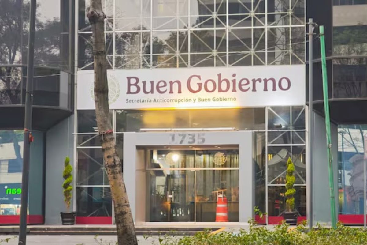 Sancionan a 41 servidores públicos por irregularidades y daños al erario