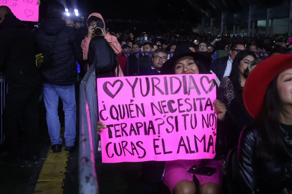 Gran noche la que Yuridia le regaló a Zacatlán