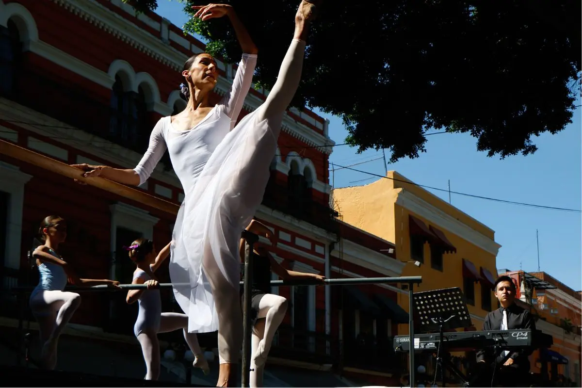 Así se vivió la clase masiva de Elisa Carrillo en Puebla