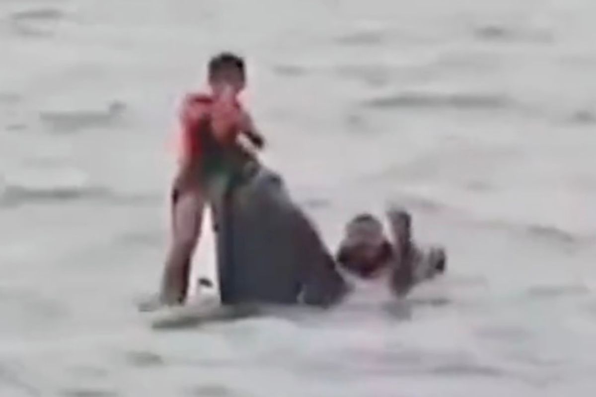 Familia sobrevive más de 16 horas en el mar tras volcar una moto acuática 4 Familia sobrevive más de 16 horas en el mar tras volcar una moto acuática