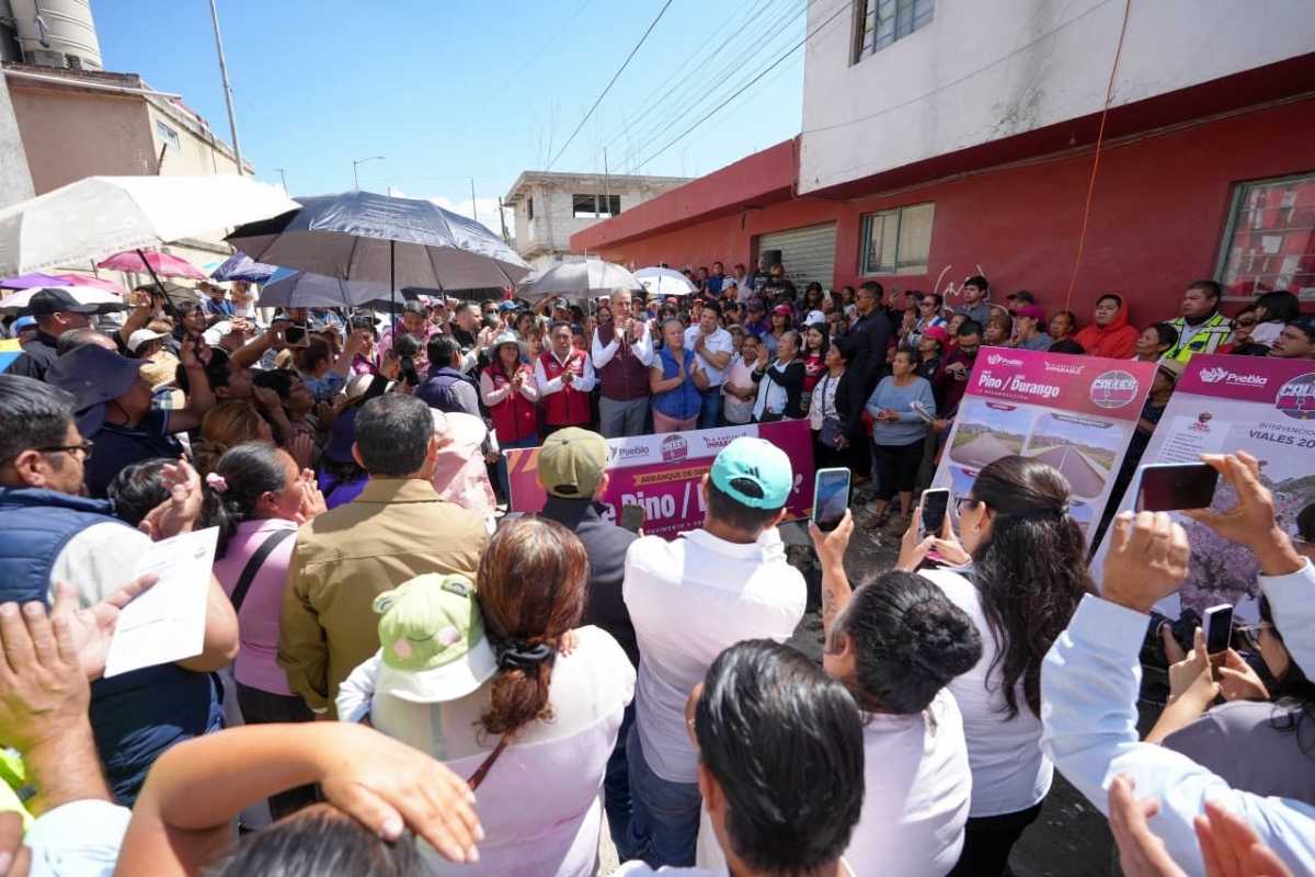 Trabajos de pavimentación en la Junta Auxiliar La Resurrección | Foto: Cortesía
