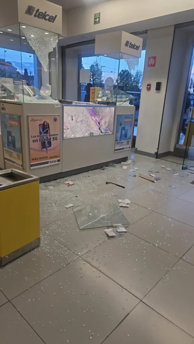 Asaltan Coppel en Xilotzingo