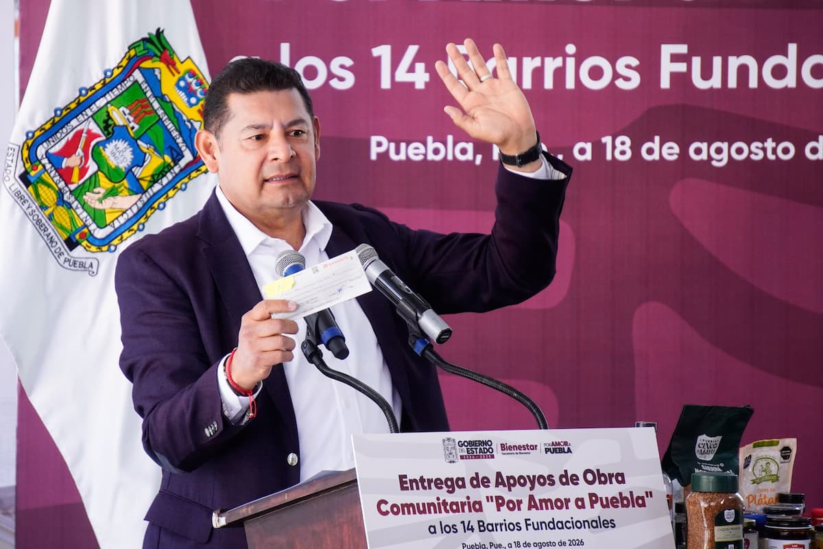 Alcaldes constructores en Puebla, revela Armenta de presiendetes municipales separados del cargo
