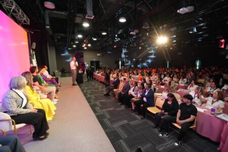 Pepe Chedraui en la 13ª sesión de Conéctate Emprendedor | Foto: Cortesía