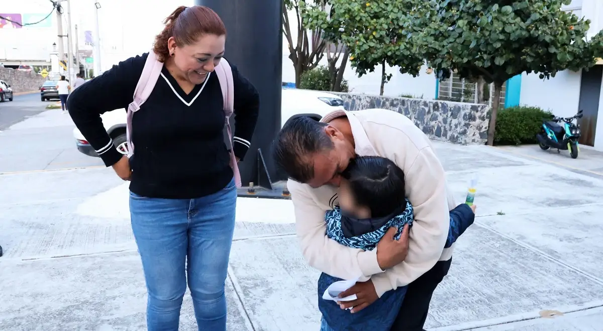 Hijo de Karla Valeria es restituido con sus abuelos