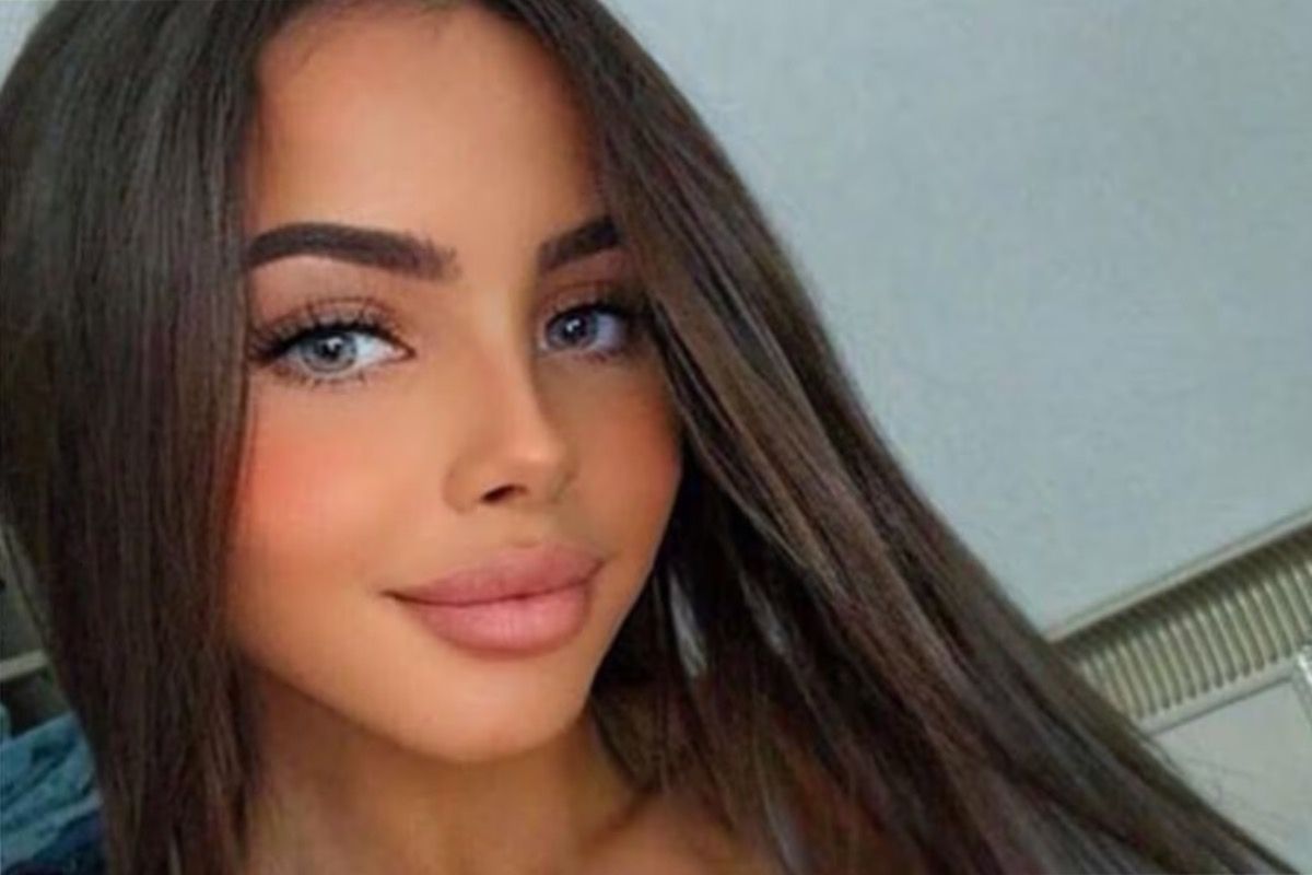 Localizan restos calcinados de la influencer Sonia Bellina en un viñedo: esto se sabe 2 Fiscalía de Puebla logra confirmar condena de 60 años de prisión para tres personas por violencia extrema contra una mujer
En resolución emitida por la Primera Sala en Materia Penal del Tribunal de Alzada, dentro del Toca de apelación 19/2026, derivado del juicio oral 09/2025/JO/CENTRO-PONIENTE, se determinó imponer a Javier N., Jair Mauricio N. y Silvestre N. una pena de 60 años de prisión a cada uno, previo descuento del tiempo que hayan permanecido privados de su libertad.
La resolución establece que los sentenciados deberán cumplir la pena en el establecimiento penitenciario que determine la autoridad judicial competente. Asimismo, corresponderá al Juez de Ejecución realizar el cómputo del tiempo de prisión preventiva para efectos de su abono a la pena impuesta.
De igual manera, el Tribunal de Alzada determinó imponer a cada uno de los sentenciados una multa equivalente a 1,000 Unidades de Medida y Actualización (UMA), vigente a la época de los hechos, misma que se hará efectiva conforme a los términos que determine el Juez de Ejecución.
La resolución condenatoria fue pronunciada originalmente el 7 de enero de 2026 por el Tribunal Colegiado de Enjuiciamiento con Jurisdicción Estatal.
En la resolución de alzada se precisó la modificación correspondiente al resolutivo tercero, mientras que los demás puntos resolutivos de la sentencia quedaron intocados.
Con estas acciones, la Fiscalía General del Estado de Puebla refrenda su compromiso de investigar y llevar ante los tribunales los casos de violencia extrema contra las mujeres, así como de procurar justicia para las víctimas y sus familias, bajo una actuación institucional con perspectiva de género y estricto apego a la legalidad.
La Fiscalía General del Estado de Puebla continuará fortaleciendo las investigaciones y dando seguimiento a los procesos hasta sus últimas consecuencias jurídicas, en atención al derecho de las víctimas a la verdad, justicia y reparación integral.