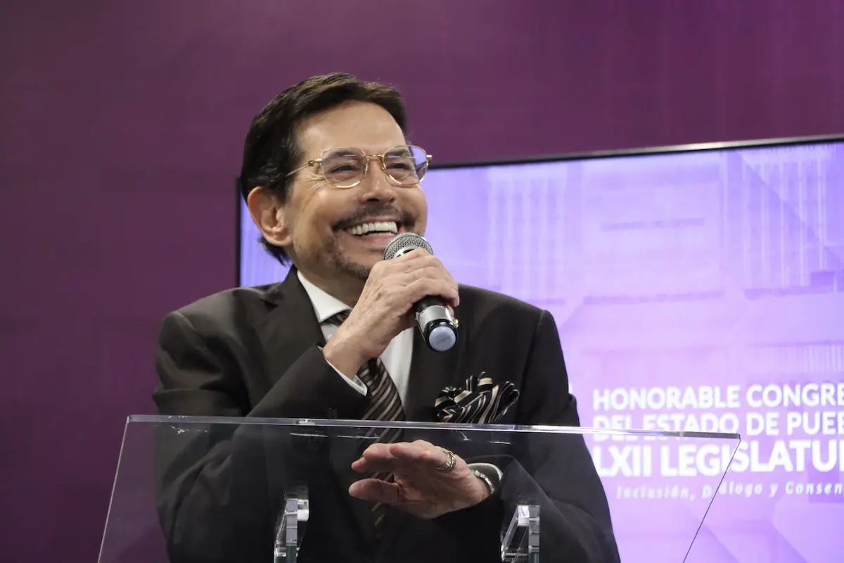 Congreso de Puebla reconoce a Pepillo Origel