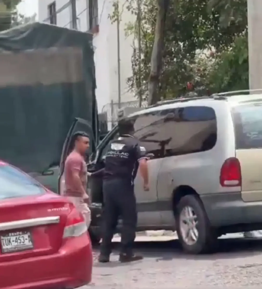 (VIDEO) Agredieron a conductor en el bulevar 5 de Mayo