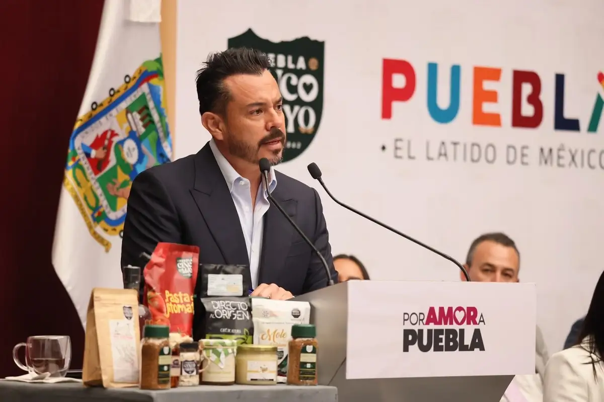 Gobierno del estado rinde cuentas de forma permanente ante las y los poblanos