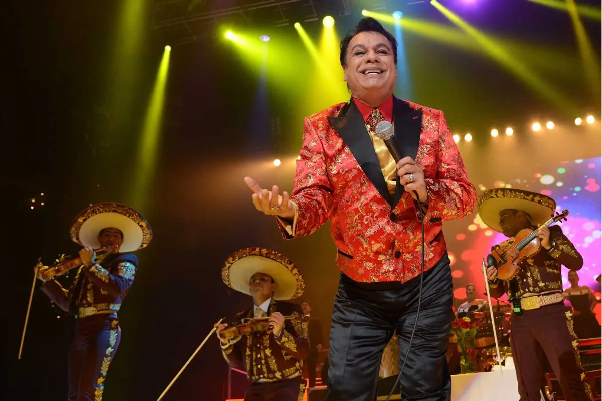 Homenaje al Divo en Puebla con sinfónico conmemora a Juan Gabriel: Fechas y costos 2 Homenaje al Divo en Puebla con sinfónico: fecha y costos