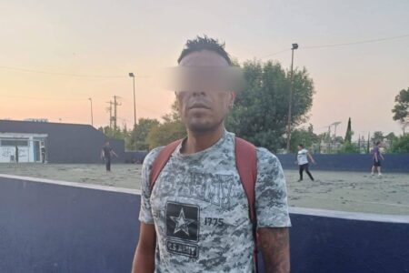 Presunto ladrón de Amalucan opera en puentes peatonales, denuncian vecinos 18 Presunto ladrón de Amalucan: vecinos denuncian asaltos con arma blanca en la zona | Foto: Cortesía