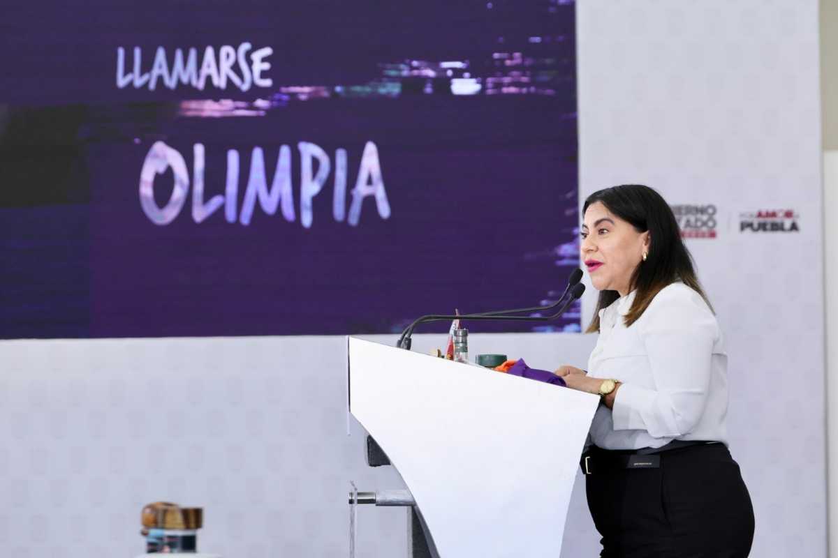 Gobernador Alejandro Armenta Mier presenta la agenda de derechos digitales junto a Olimpia Coral Melo | Foto: Cortesía