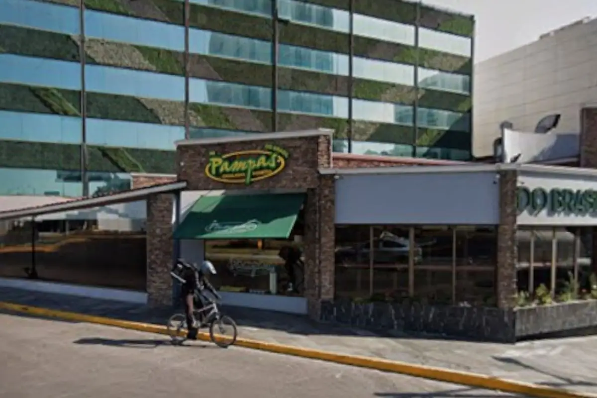 Dan cristalazo a Mr Pampas de la Juárez