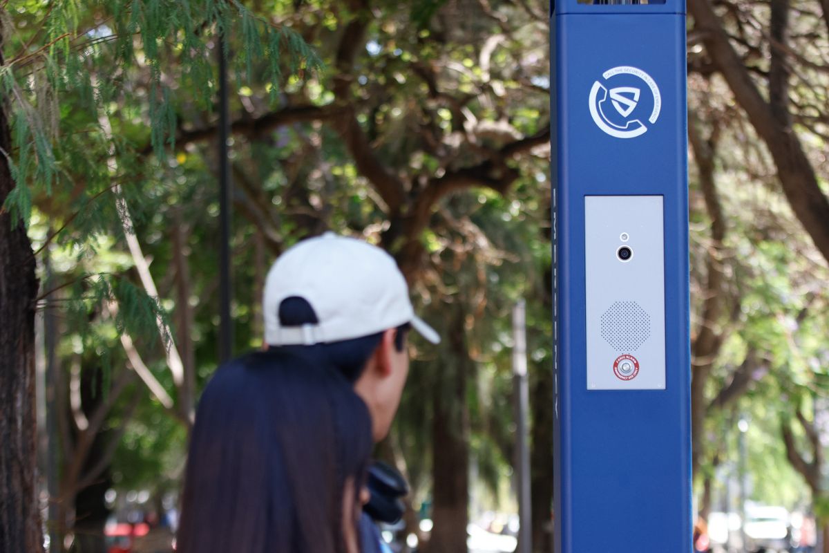 Poste con botón de pánico en Puebla | Foto: Agencia Enfoque