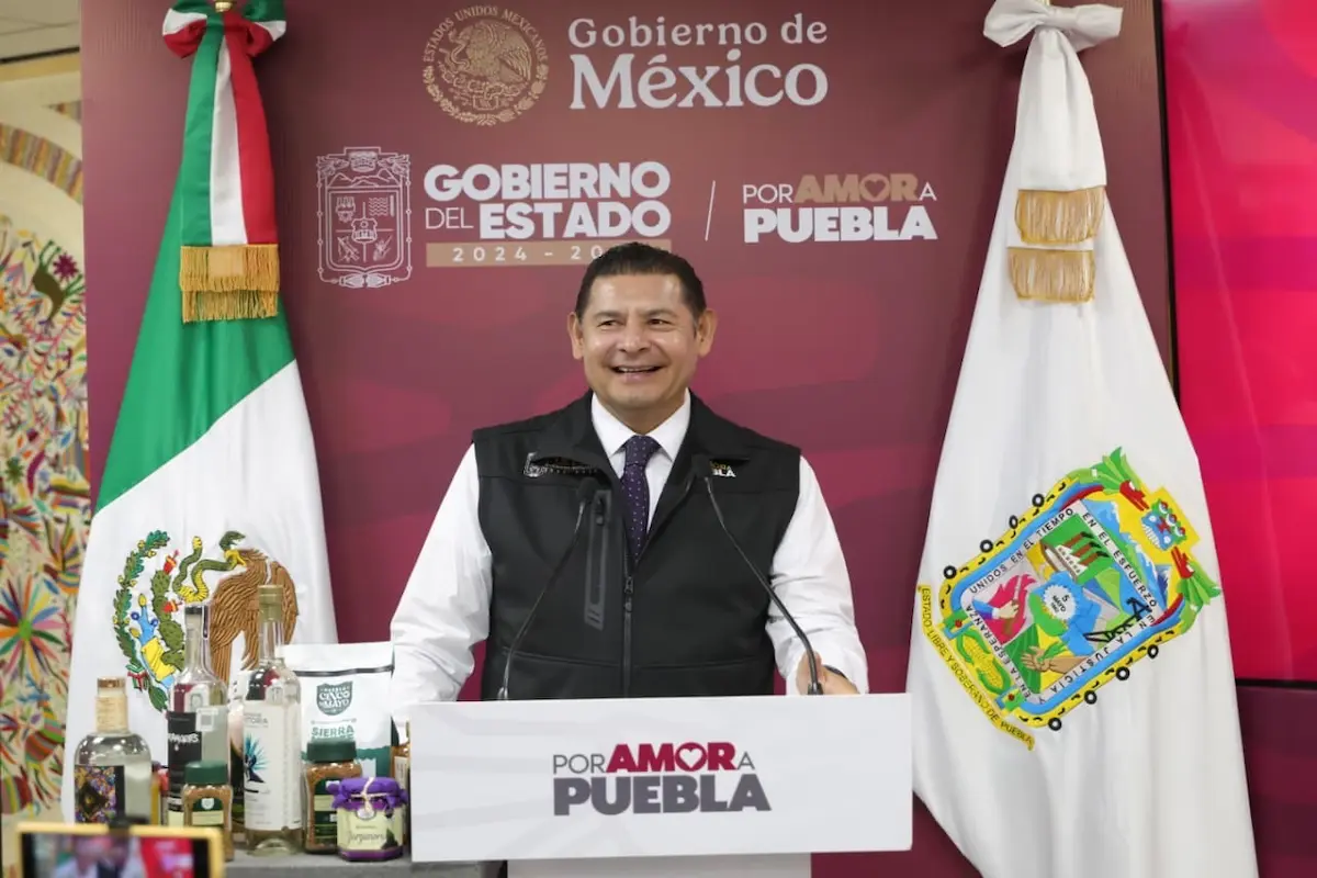 Agave poblano consolida liderazgo agroindustrial de Puebla en mercados mundial 1 AGAVE POBLANO CONSOLIDA LIDERAZGO AGROINDUSTRIAL DE PUEBLA EN MERCADOS MUNDIALES