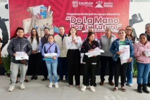 Bety Sánchez inicia entrega de 5 mil kits de útiles escolares a niñas y niños de Zacatlán