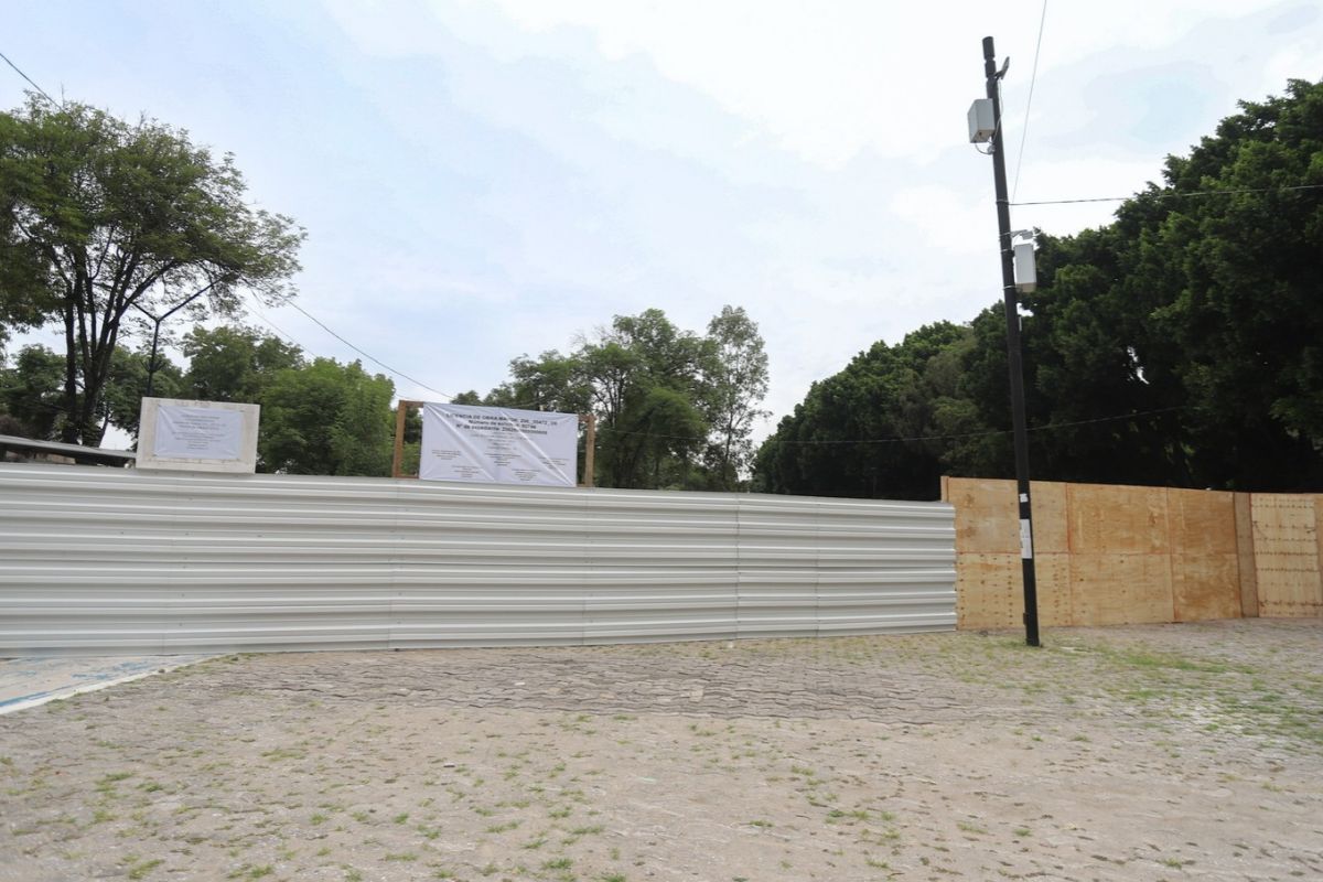 Trabajos de construcción en una estación del Sistema de Transporte por Cable en Puebla | Foto: Agencia Enfoque