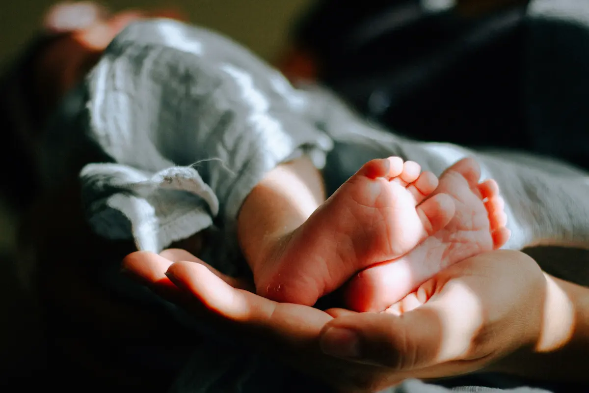 Sentencian a adolescente que abuso sexualmente de dos niños en Puebla 