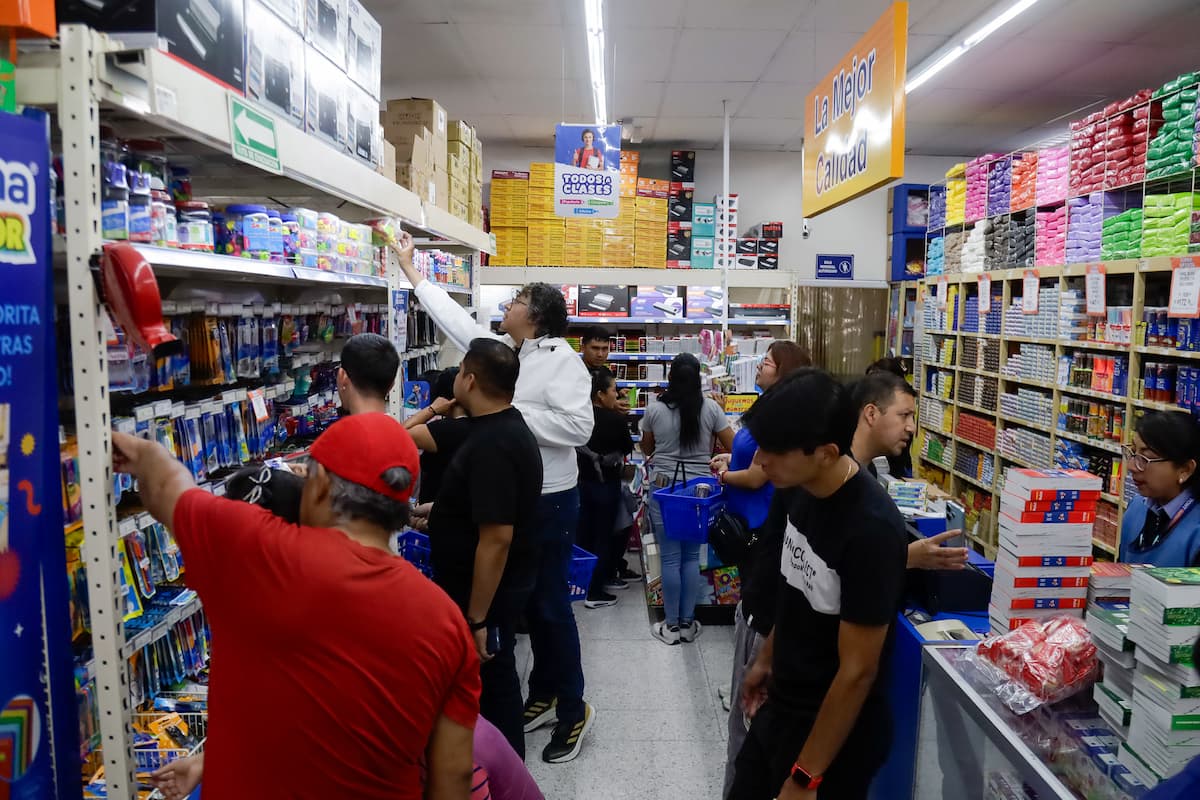 Primaria Benemérito de las Américas exige cuota semestral y artículos de limpieza para inscribir a estudiantes en Puebla 