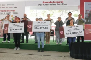 Riqueza comunitaria: misión del gobierno estatal y Sedif con jornada para las familias