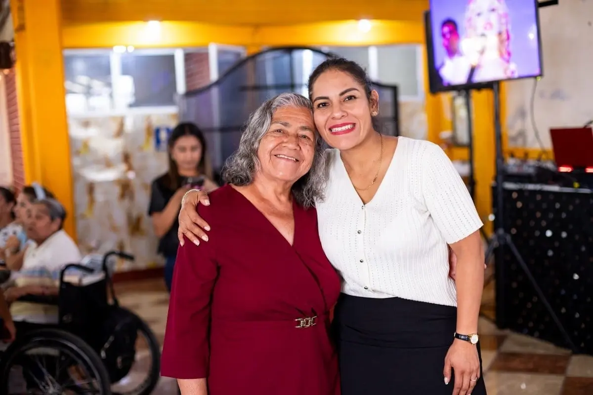 Celebra Lupita Cuautle a las personas adultas mayores de San Andrés Cholula