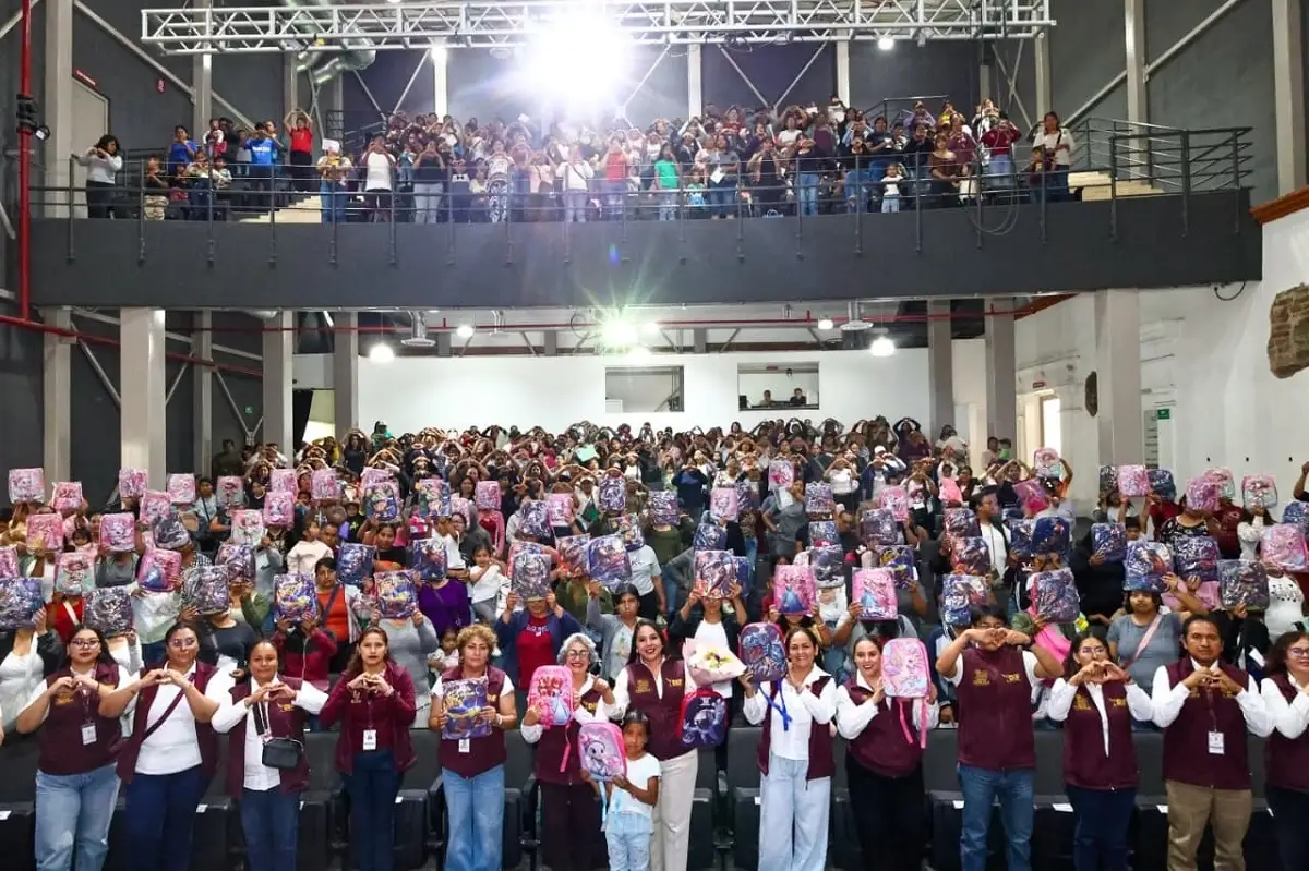 Tonantzin Fernández y el DIF Municipal respaldan la economía de las familias cholultecas
