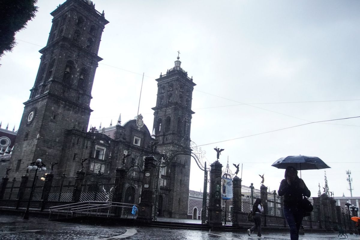 Rehabilitación de fachada de la Catedral de Puebla | Foto: Agencia Enfoque