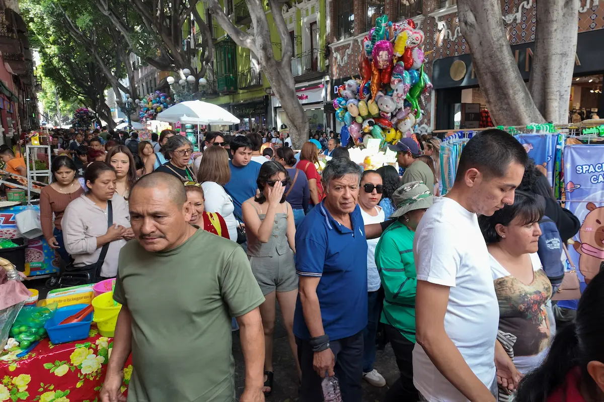 Liberan la 5 de Mayo de ambulantes tras regreso a clases