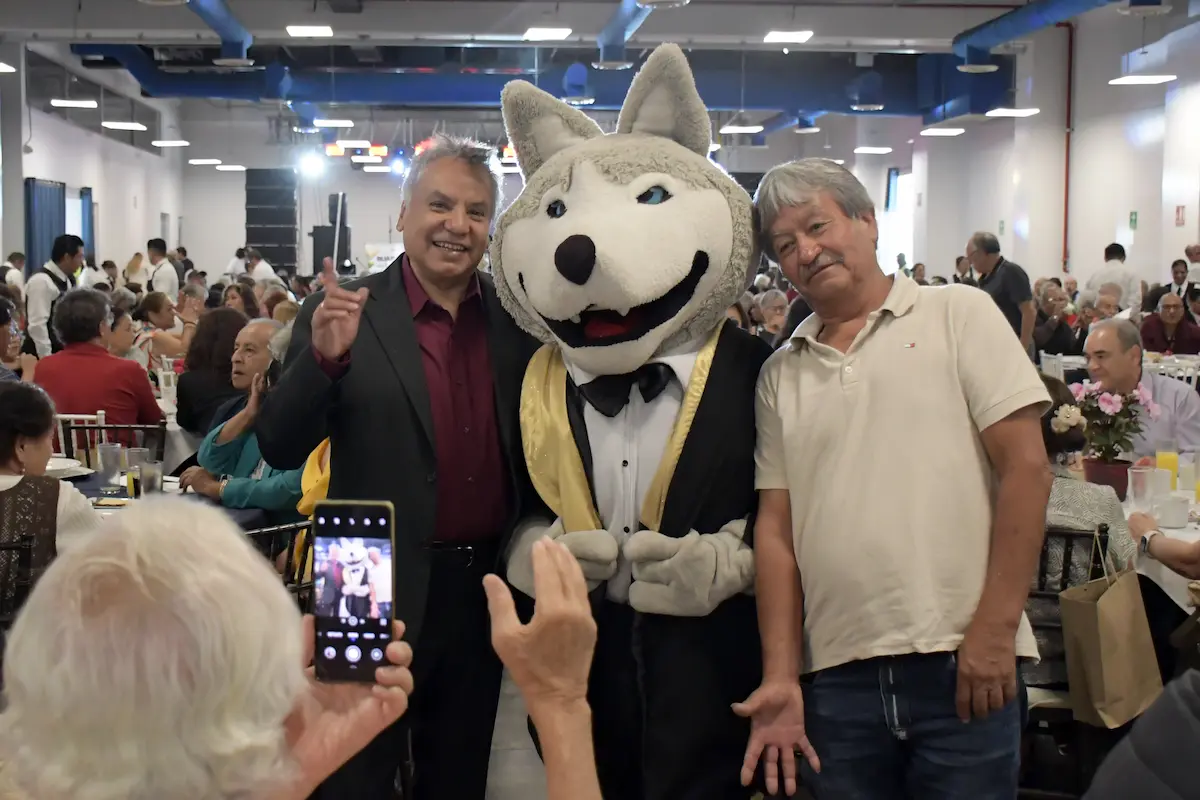 Celebra BUAP a jubiladas y jubilados universitarios