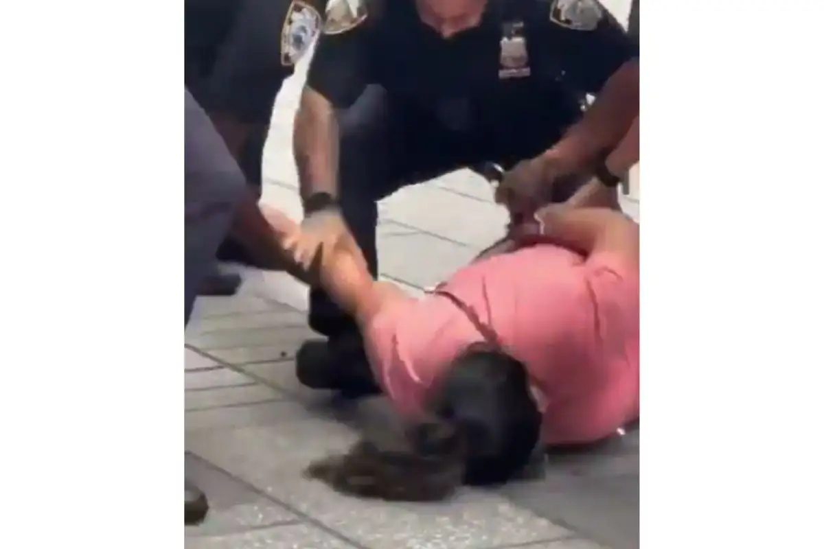 Ataque en Times Square deja dos personas muertas