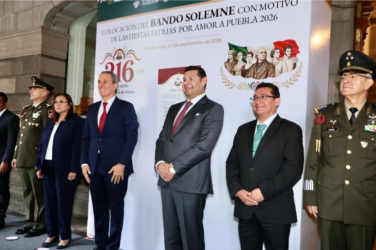 Con patriotismo y amor por Puebla, inicia conmemoración del 216 aniversario de la Independencia de México
