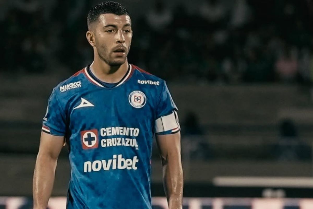 Erik Lira, capitán de Cruz Azul, no jugará en el Mónaco tras caerse su fichaje | Foto: Erik Lira