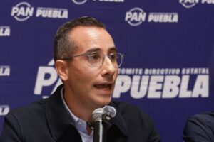 PAN recomienda a gobiernos de Puebla comprar autos a Volkswagen para evitar despidos 2 El PAN recomienda a gobiernos de Puebla comprar autos a Volkswagen para evitar más despidos | Foto: Agencia Enfoque