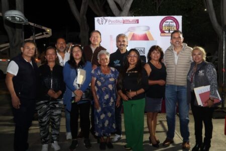 Con Puebla Brilla, Gobierno de Pepe Chedraui lleva tecnología LED a La Flor y Villa Las Flores 14 Gobierno de Pepe Chedraui moderniza 141 luminarias con tecnología LED en Infonavit La Flor y Villa Las Flores con el programa Puebla Brilla | Foto: Cortesía