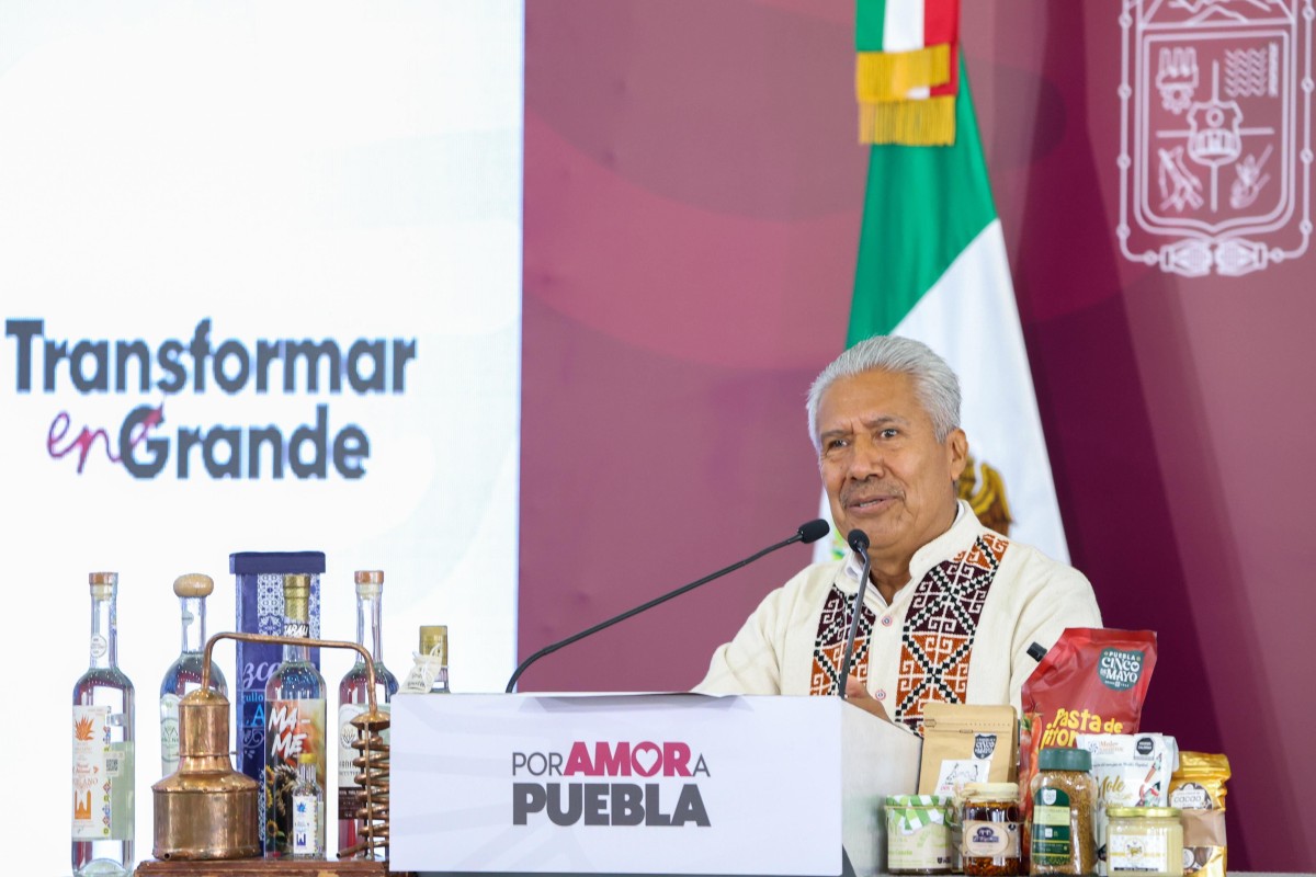 Mantiene SEP atención permanente a la Escuela Normal Rural "Carmen Serdán" de Teteles 7 Manuel Viveros Narciso, secretario de Educación Pública del Estado, presenta el diagnóstico de atención a la Escuela Normal Rural "Carmen Serdán" de Teteles | Foto: Cortesía