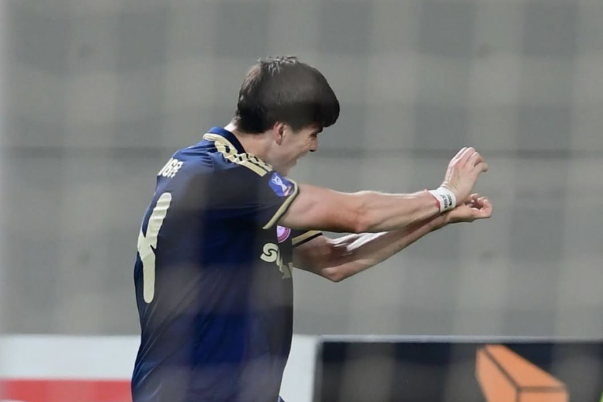 Hormiga González anota primer gol en Olympiacos: así fue su estreno goleador en Europa 2 Hormiga González anota primer gol en Olympiacos