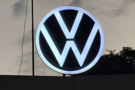 Volkswagen prepara recorte de 50 mil empleos y reducirá su oferta de vehículos 11 Volkswagen prepara recorte de 50 mil empleos