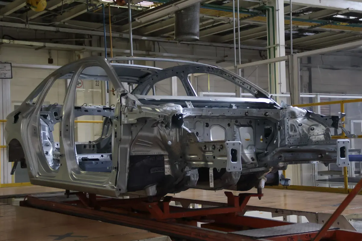 Volkswagen prepara recorte de 50 mil empleos