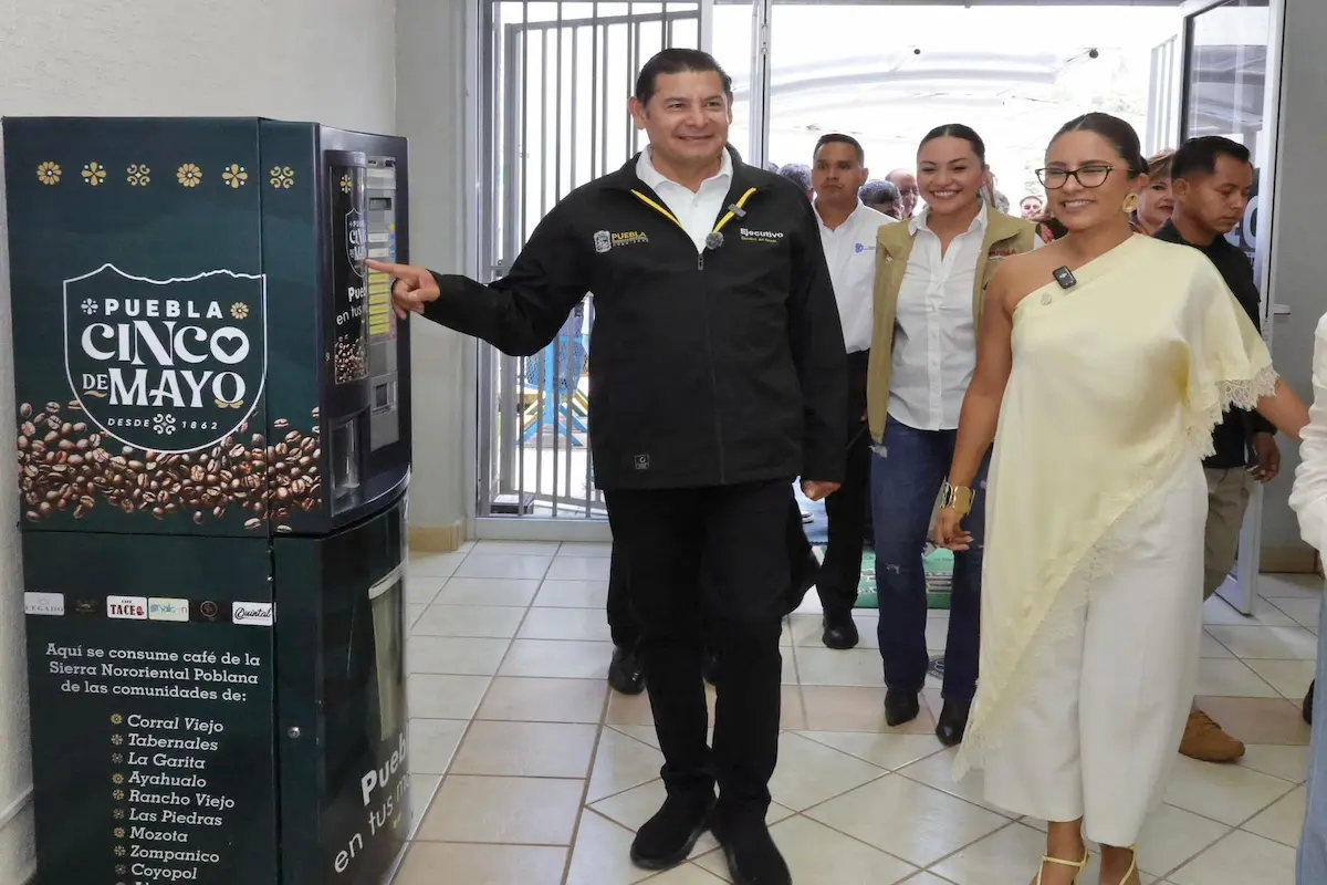 Gobierno del estado transforma en grande con obra comunitaria y justicia energética
