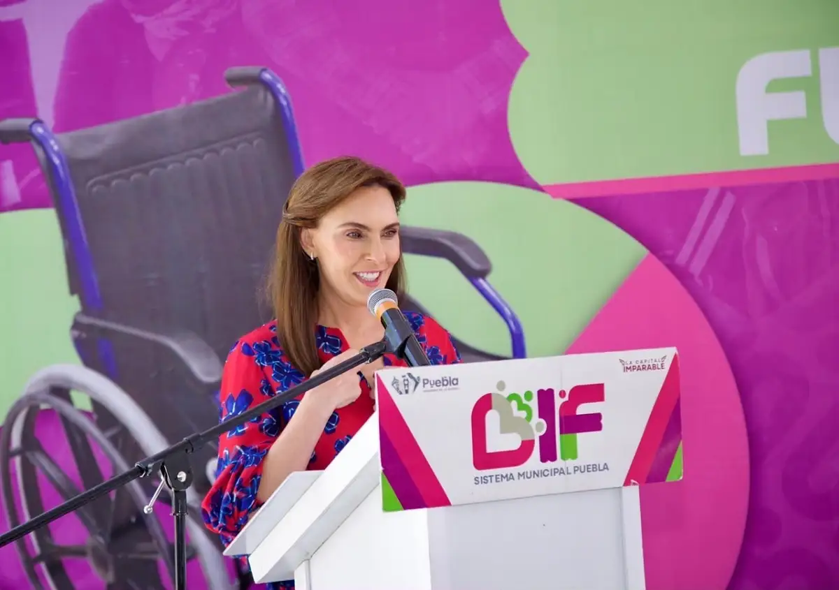 Entrega MariElise Budib aparatos funcionales a personas con discapacidad