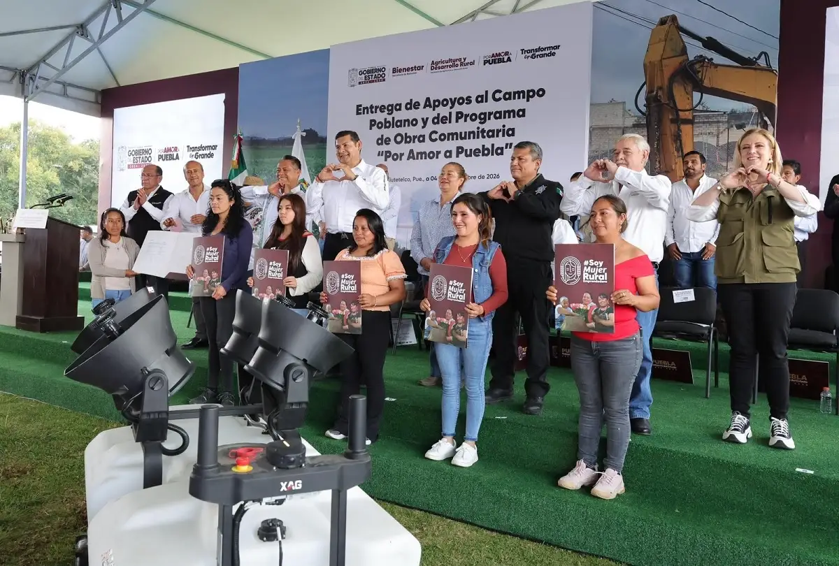 Gobierno estatal acerca obra comunitaria y apoyos al campo para transformar comunidades poblanas