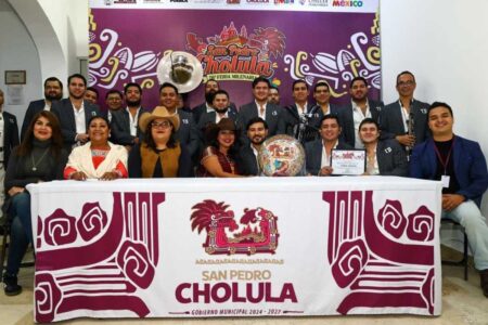 Tonantzin Fernández y Banda Tierra Sagrada hacen vibrar la Gran Feria Milenaria 18 Tonantzin Fernández y Banda Tierra Sagrada hacen vibrar la Gran Feria Milenaria | Foto: Cortesía