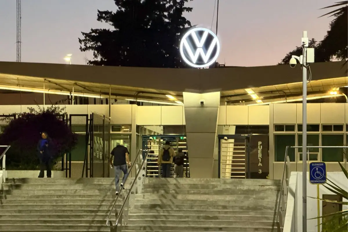 Volkswagen aumentó su producción 17% pero despidió a trabajadores