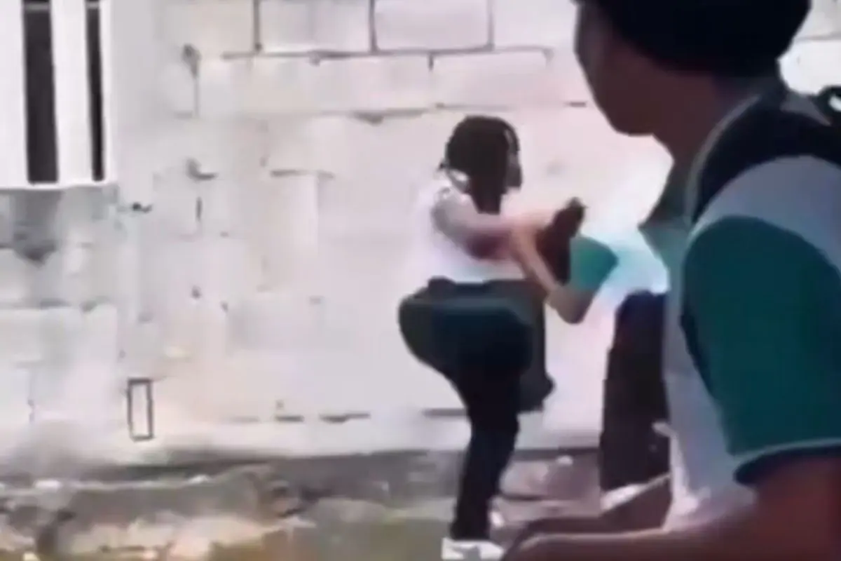 Alumna golpeó a su compañero del Colegio de Bachilleres