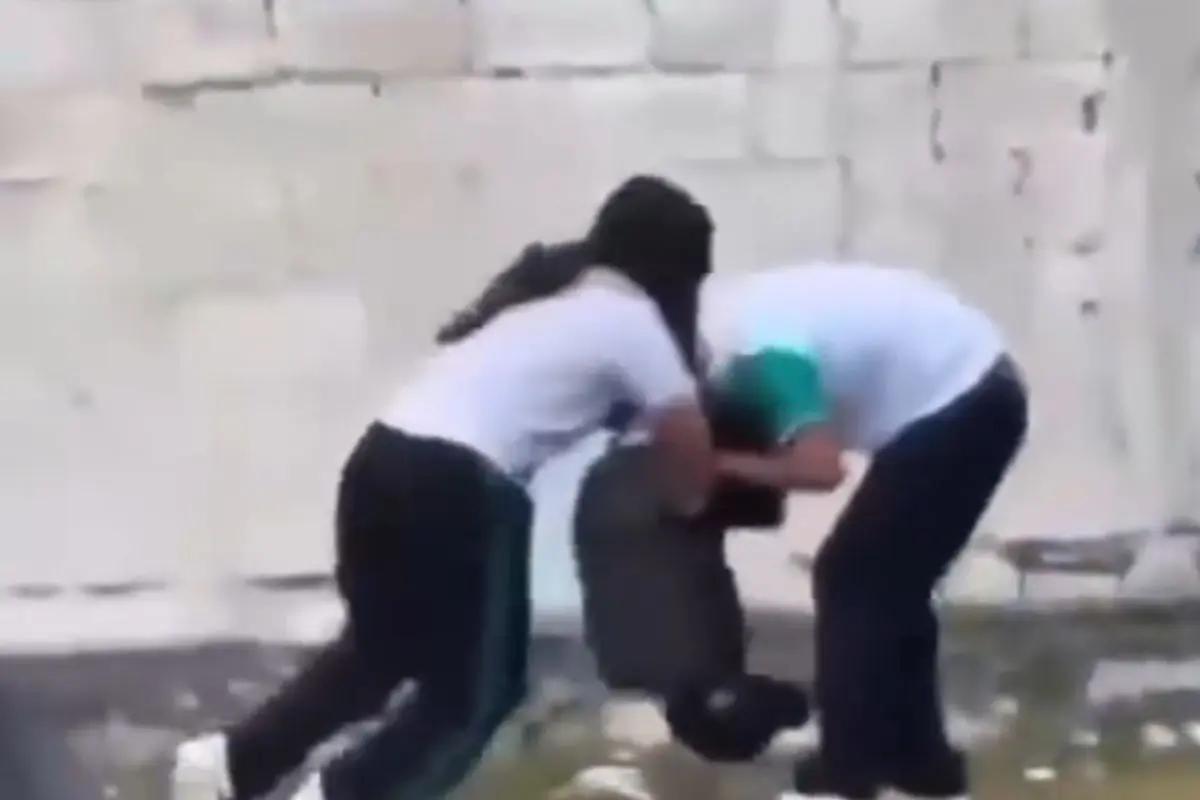 Alumna golpeó a su compañero del Colegio de Bachilleres