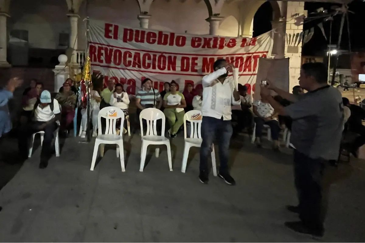 Congreso nombrará concejo municipal ante renuncia del cabildo de Acatlán